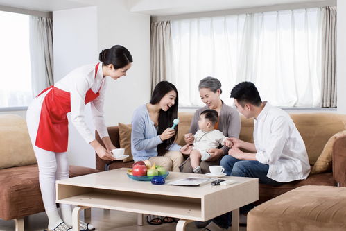 清華畢業(yè)生做保姆的背后，家政行業(yè)的變化遠(yuǎn)超過我們的想象